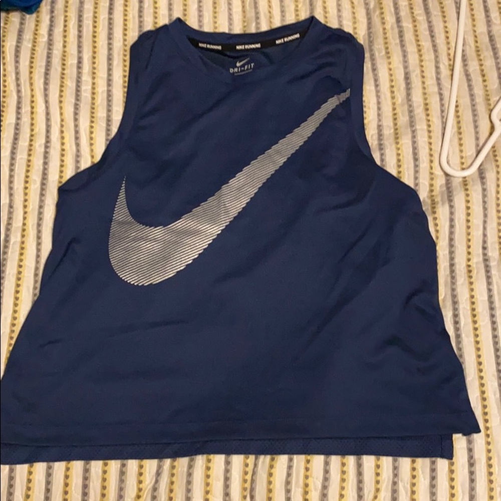 Nike dri-fit cropped tank